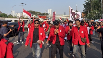 Geruduk DPR, Mahasiswa Desak Evaluasi Program MBG dan Kebijakan Anggaran