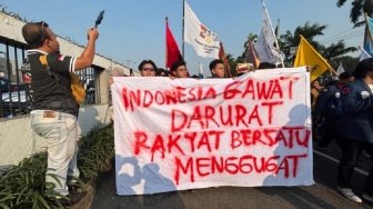 Mahasiswa Trisakti Sampaikan Tiga Tuntutan di DPR, Soroti Ekonomi hingga Supremasi Sipil