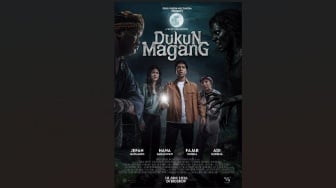 Review Dukun Magang: Komedi Absurd yang Sukses Bikin Merinding Sekaligus Ngakak!