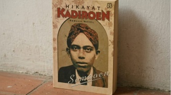Hikayat Kadiroen: Mantri Polisi yang Memilih Antara Pangkat dan Rakyat