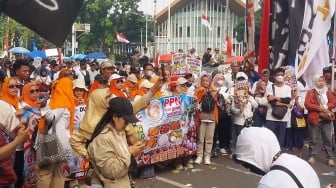 Sekelompok Warga Jakarta Gelar Aksi Dukung MBG: Program Harus Lanjut, Koruptor Wajib Ditangkap