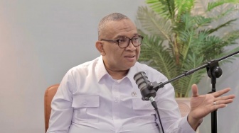 Bukan Merendahkan, Wamenaker Ungkap Alasan Batasi Aturan Outsourcing di 4 Jenis Pekerjaan