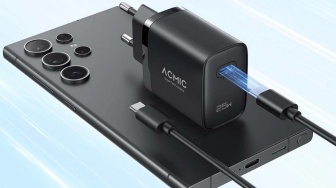 4 Adaptor Fast Charging yang Awet dan Tak Bikin HP Panas