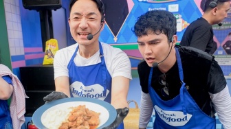 Adu Resep Ayam Aldi Taher vs Chef Hideki, Siapa Lebih Kreatif?