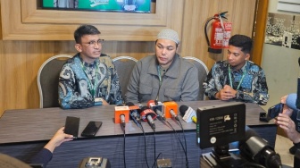 Momen Haru Ruben Onsu dan Igun di Tanah Suci: dari Cuaca 50 Derajat hingga  Me-Time di Depan Kabah