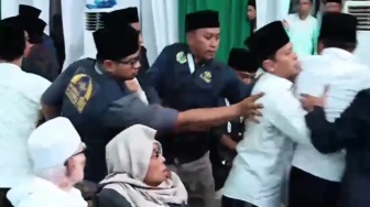 Munas dan Konbes NU di Ponpes Al-Falah Ploso Berlangsung Tegang, Aksi Saling Dorong Terjadi