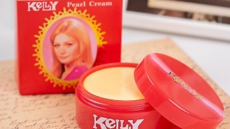 Krim Kelly untuk Usia Berapa Sebenarnya? Intip Kandungan Skincare Legendaris Ini