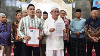 Gerah Kafe Jual Miras Dekat Sekolah dan Rumah Ibadah, Jemaah Masjid Buat Petisi Penolakan