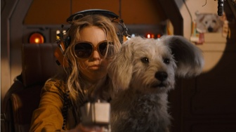 Demi Krypto dan Cinta: Pengorbanan yang Menjadi Jantung Film Supergirl