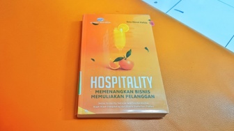 Hospitality: Seni Memanusiakan Pelanggan di Tengah Persaingan Bisnis