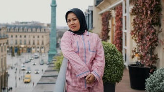 Tas Branded Sus Rini saat Liburan di Kapal Pesiar Jadi Sorotan, Berapa Harganya?