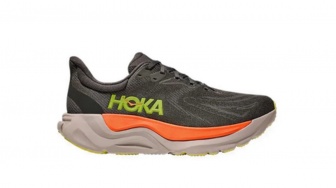 6 Sepatu Lari Hoka Diskon Besar di Sports Station, Hemat hingga Rp1,9 Juta