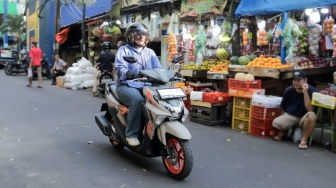 Irit dan Tangguh, Ini Alasan Kenapa Yamaha Gear Ultima Jadi Skutik Favorit Perempuan
