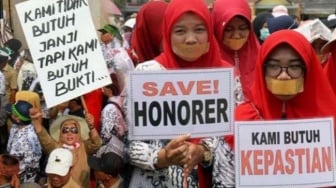 Di Tiongkok Guru Setara Dokter, di Indonesia Guru Honorer Dijerat Judi Online: Ada Apa?