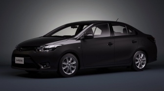 Toyota Vios Kini Seharga Motor Matic Bekas, Mending Beli Eks Taksi atau Pribadi? Ini Kata Pakar
