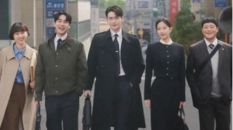 Ulasan Law and The City: Drama Hukum dengan Nuansa Healing yang Hangat