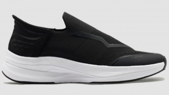 7 Walking Shoes Lokal Tanpa Tali Mulai Rp100 Ribuan, Nyaman dan Praktis untuk Jalan Jauh