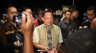 Mendagri: Parade Tenun Belu Jaga Warisan Budaya dan Gerakkan Ekonomi Daerah