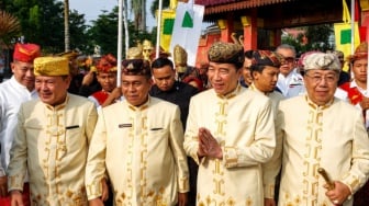 Dipinang 5 Kerajaan Lampung, Jokowi Resmi Bergelar Baginda Pemuka Bangsa