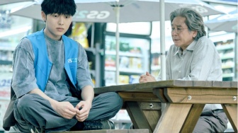 Notes from the Last Row: Drama Thriller yang Menipu Penonton Sampai Akhir
