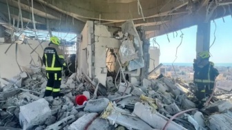 Penampakan Bangunan Hancur di Bahrain dan Kuwait Usai Dihajar Rudal Iran