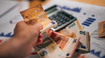 Curhat Perantau: Saat Harga Bayam Naik 100%, Bagaimana Kami Bisa Menabung?