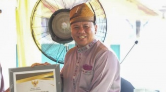 KPK Tangkap PNS hingga Swasta saat OTT di Kuansing, Bupati Suhardiman Amby Kabur