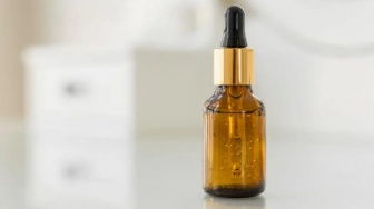 4 Dark Spot Serum Ampuh Bikin Kulit Glowing dan Bekas Jerawat Auto Memudar