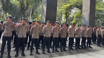 Pendukung hingga Driver Gojek Padati PN Jakpus, Polisi Siaga Jelang Vonis Nadiem