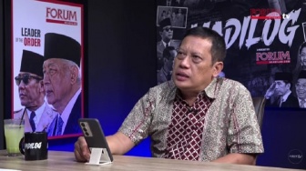Bukan Cuma Soal Injak Kepala Kerbau, Lukas Luwarso Soroti Tokoh di Balik Acara Jokowi di Lampung