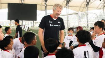 Edwin van der Sar Sukses Gegerkan Jakarta, Sejumlah Agenda Diserbu Penggemar
