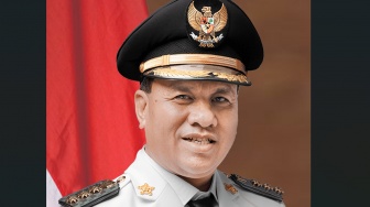 Amankan 10 Orang dalam OTT, KPK Minta Bupati dan Sekda Kuansing Serahkan Diri