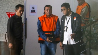 Dari Pajero ke Land Cruiser, Bupati Kuansing Disebut 'Main' Jual Beli Jabatan Sejak 2021
