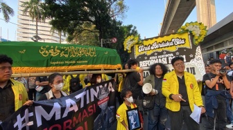 Dilarang Dekat Mabes, BEM UI Beberkan Rapor Merah 602 Kasus Kekerasan Polri di Depan Gedung ASEAN