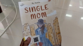 Single Mom Melawan Stigma Janda Lemah: Bagaimana Irene Mengubah Luka Menjadi Kekuatan?