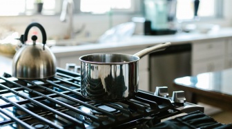 5 Tips Feng Shui Kompor Dapur Pembawa Rezeki, Hindari Menghadap ke Area Ini