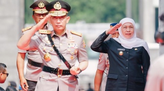 Khofifah Apresiasi Peran Polri dalam Melayani Masyarakat di Hari Bhayangkara ke-80