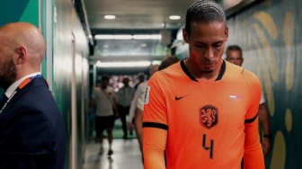 Belanda Angkat Koper, Virgil van Dijk Jadi Kambing Hitam Disebut Pemain Lemah