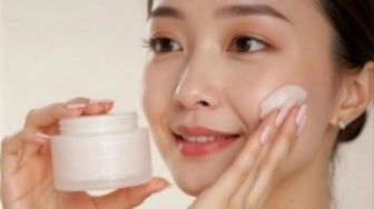 4 Moisturizer Ampuh Atasi Kulit Kering Sekaligus Kusam tanpa Pori Tersumbat