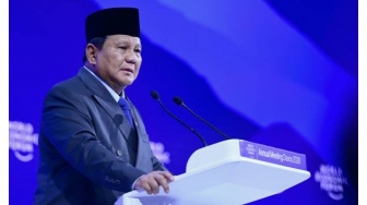 ICW: Prabowo Menormalisasi Rangkap Jabatan lewat Pengangkatan Nanik S. Deyang Cs