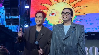 DNA Rilis Album Aurora, Realita Kehidupan DJ Aloy dan JayJax dalam 18 Lagu