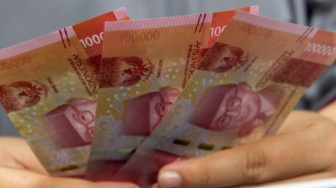 Menanti Rp18.000 per Dolar AS: Rapuhnya Tameng Dedolarisasi Kita