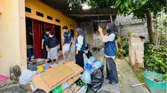 Atasi Masalah Ini, Mahasiswa KKN Alternatif 104 UAD Sukseskan Program Bank Sampah di Sorosutan
