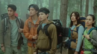 Review Petaka Gunung Welirang: Horor Pendakian Masih Menarik atau Sekadar Formula Usang?