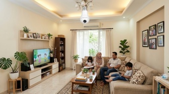 5 CCTV Bentuk Bohlam Lampu yang Praktis, Tinggal Putar dan Bisa Lihat Seluruh Ruangan