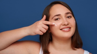 7 Sunscreen Tone Up Terbaik untuk Kulit Kusam sesuai Review dan Harga