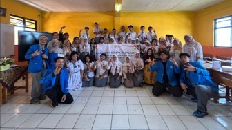 Cegah Pelecehan Siber Berkedok Candaan, Dosen Unpam Bekali Siswa SMK Telkom "Red Flag Detector"