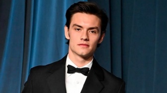 Rumor Dapat Peran James Bond Mencuat, Begini Respons Louis Partridge