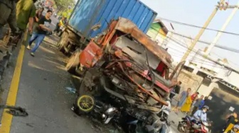Kecelakaan Maut di Lampu Merah Pandaan: Kontainer Blong Sapu Antrean Motor, 3 Nyawa Melayang