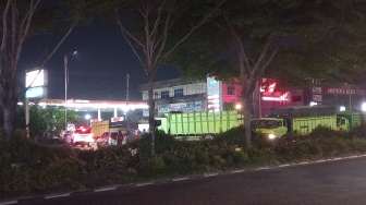 Warga Antre Berjam-jam di SPBU Pekanbaru Kembali Terjadi, BBM Langka?